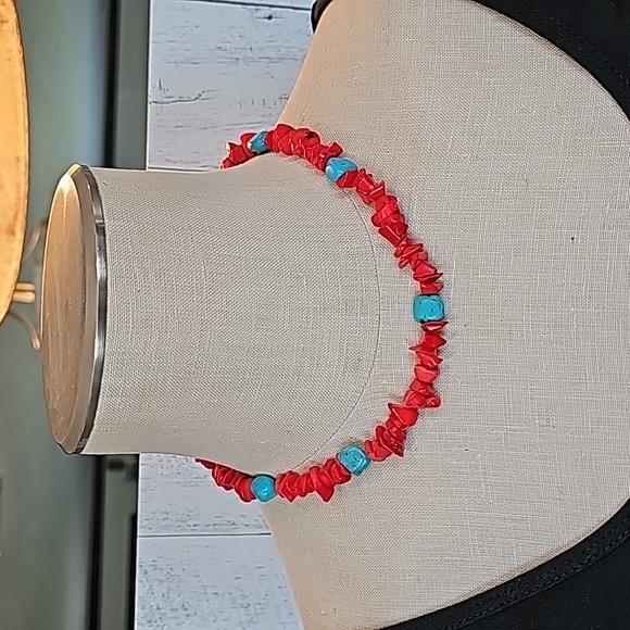 RED CORAL AND TURQUOISE NECKLACE AND EARRINGS - Picture 1 of 5